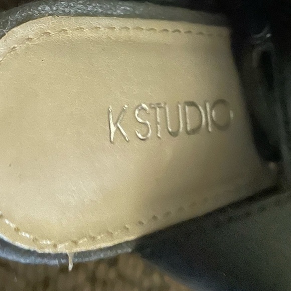 K STUDIO WOMENS SIZE 6 BLACK HIGH WEDGE SANDALD - Picture 2 of 9